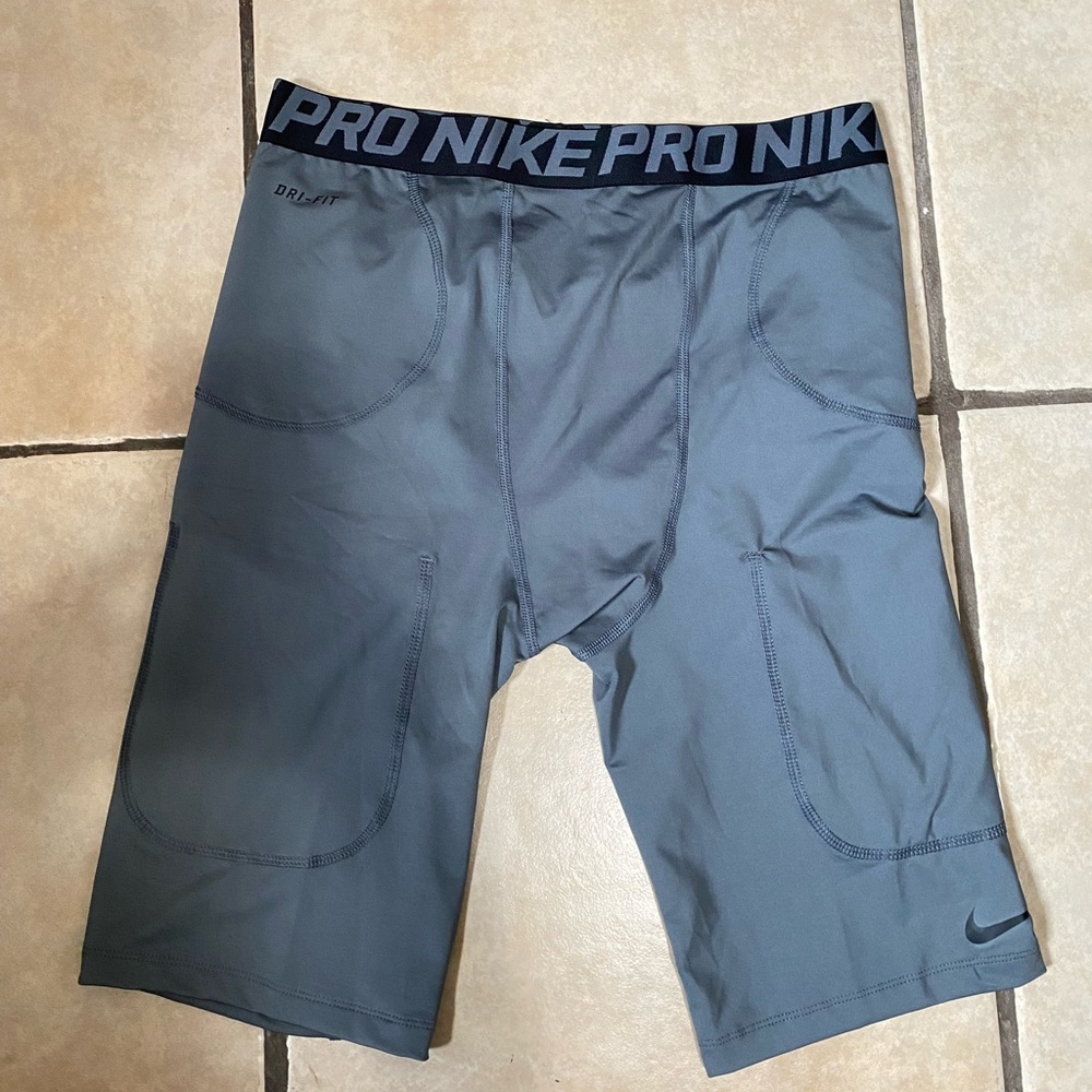 Nike NEW compression shorts